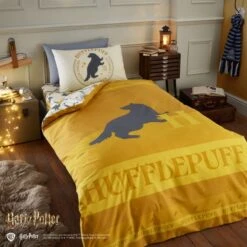 Harry Potter Hufflepuff Reversible Duvet Cover And Pillowcase Set 17 Harry Potter Hufflepuff Reversible Duvet Cover And Pillowcase Set -Home Furnishing Store 30945392