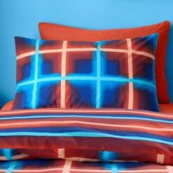 Red & Blue Neon Checks Reversible Duvet Cover And Pillowcase Set -Home Furnishing Store 30945394 alt01