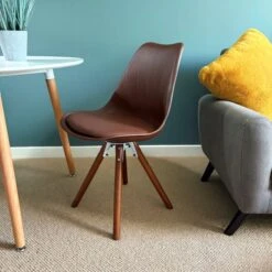 Fusion Living Soho Plastic Dining Chair With Pyramid Legs 30 Fusion Living Soho Plastic Dining Chair With Pyramid Legs -Home Furnishing Store 30960336