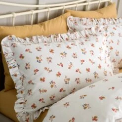 Catherine Lansfield Frill Ditsy Floral Duvet Cover And Pillowcase Set -Home Furnishing Store 30962914 alt01