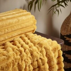 Cosy Ribbed Throw 130cm X 170cm 35 Cosy Ribbed Throw 130cm X 170cm -Home Furnishing Store 30966082 alt01
