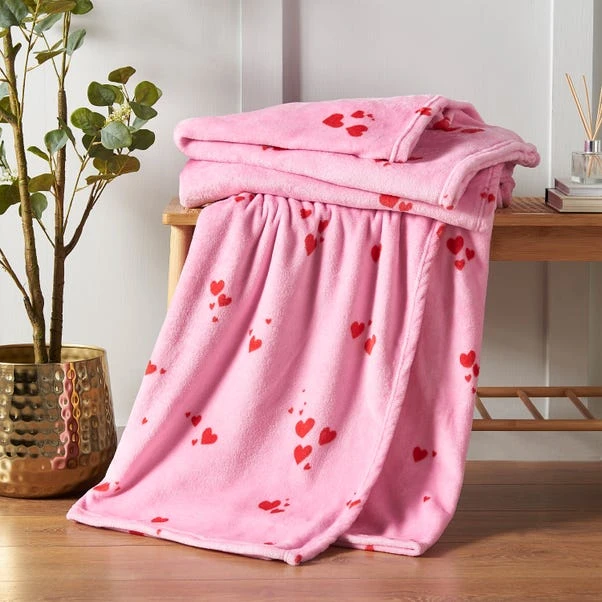 Catherine Lansfield Hearts Pink Fleece Throw 200cm X 240cm 3 Catherine Lansfield Hearts Pink Fleece Throw 200cm X 240cm