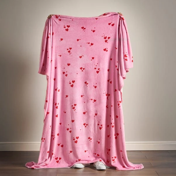 Catherine Lansfield Hearts Pink Fleece Throw 200cm X 240cm 4 Catherine Lansfield Hearts Pink Fleece Throw 200cm X 240cm - Image 2
