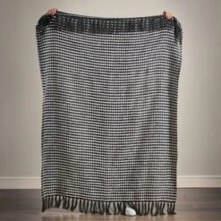 Catherine Lansfield Stab Stitch Throw 125cm X 150cm -Home Furnishing Store 30976442 alt03